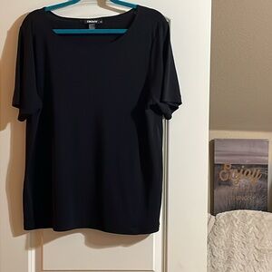 🖤 DKNY ♠️WOMENS PULL OVER PLUS SIZE 2X BLACK TOP W SCOOP NECK AND SHORT SLEEVES